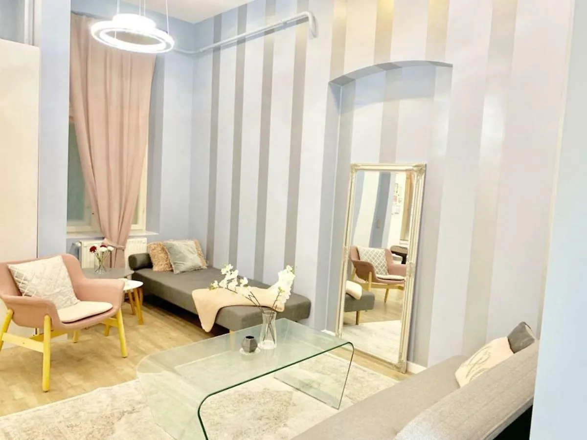 Modern, Central Suites By Keleti - 2 Kitchens, A/C, Park Βουδαπέστη Διαμέρισμα