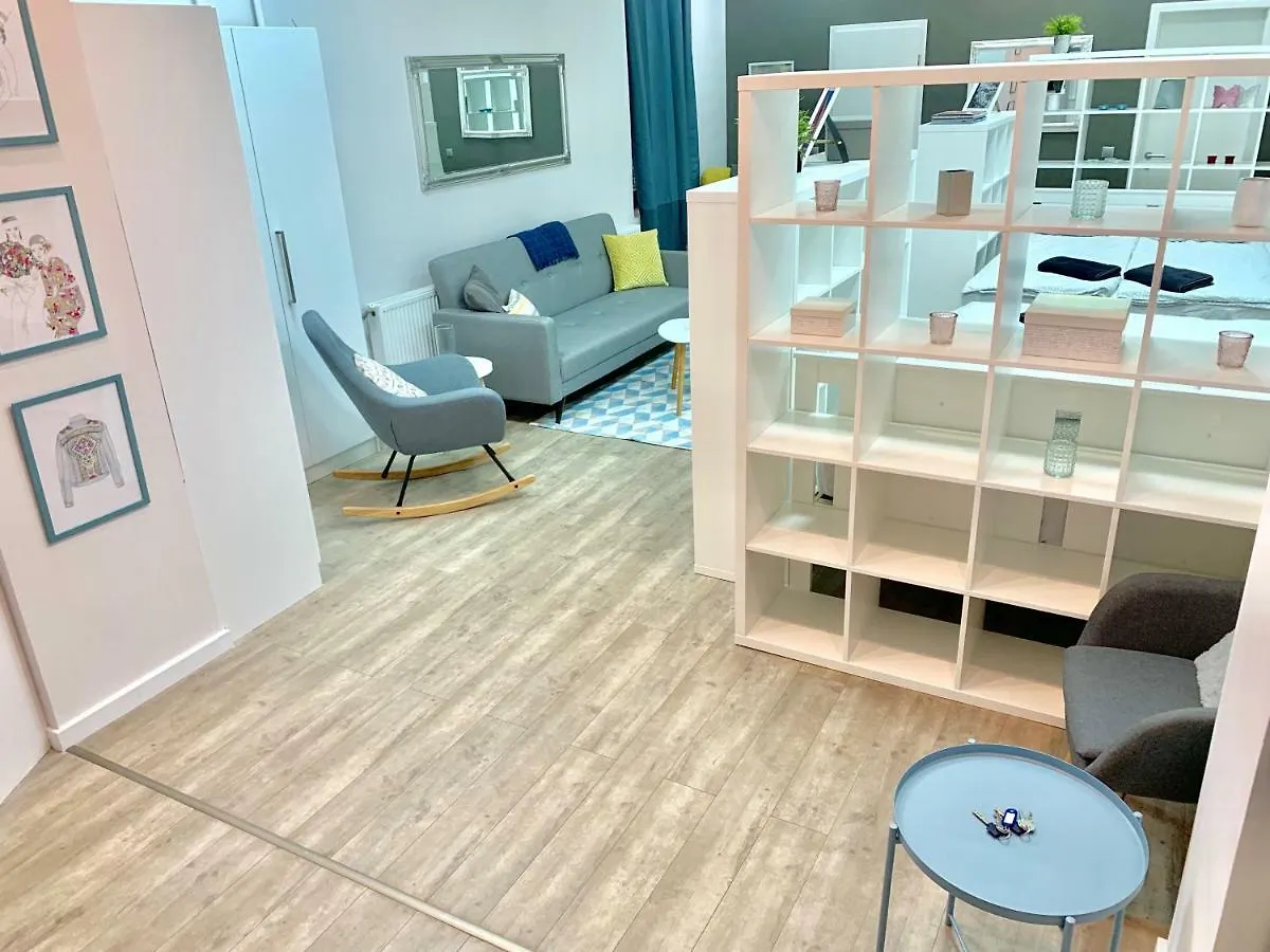 Modern, Central Suites By Keleti - 2 Kitchens, A/C, Park Βουδαπέστη