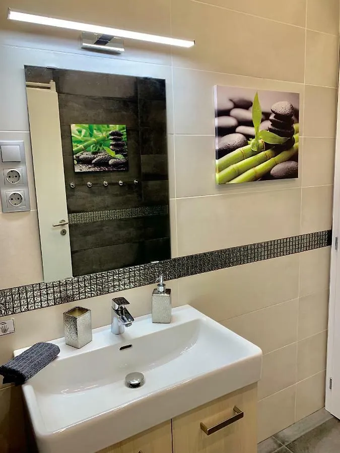 Διαμέρισμα Modern, Central Suites By Keleti - 2 Kitchens, A/C, Park Βουδαπέστη Ουγγαρία