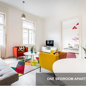 Bpr Art Of Rainbow Apartment